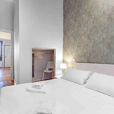 San Polo With Balcony