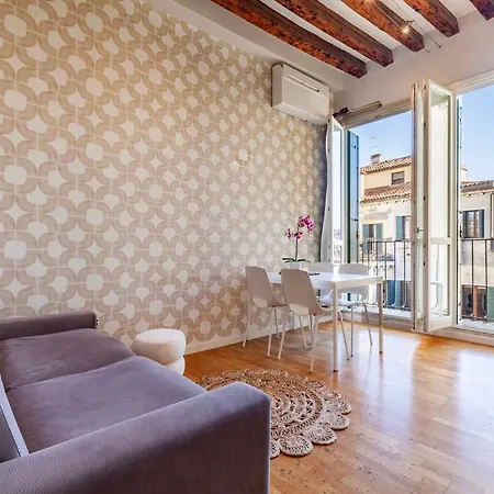 San Polo With Balcony *