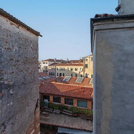 San Polo With Balcony *