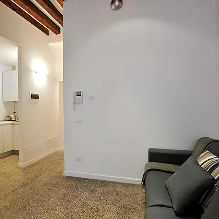 San Polo With Balcony *